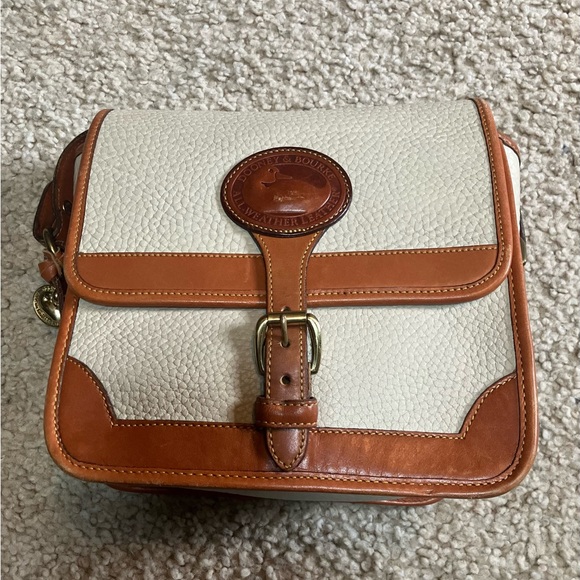 Dooney & Bourke Handbags - Dooney & Bourke Ivory Leather Crossbody Vintage Bag